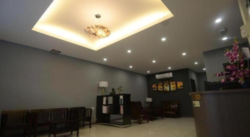 Kuok Pin Hotel Kuching Esterno foto