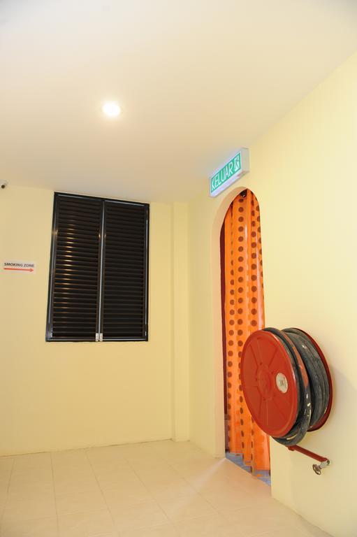 Kuok Pin Hotel Kuching Esterno foto
