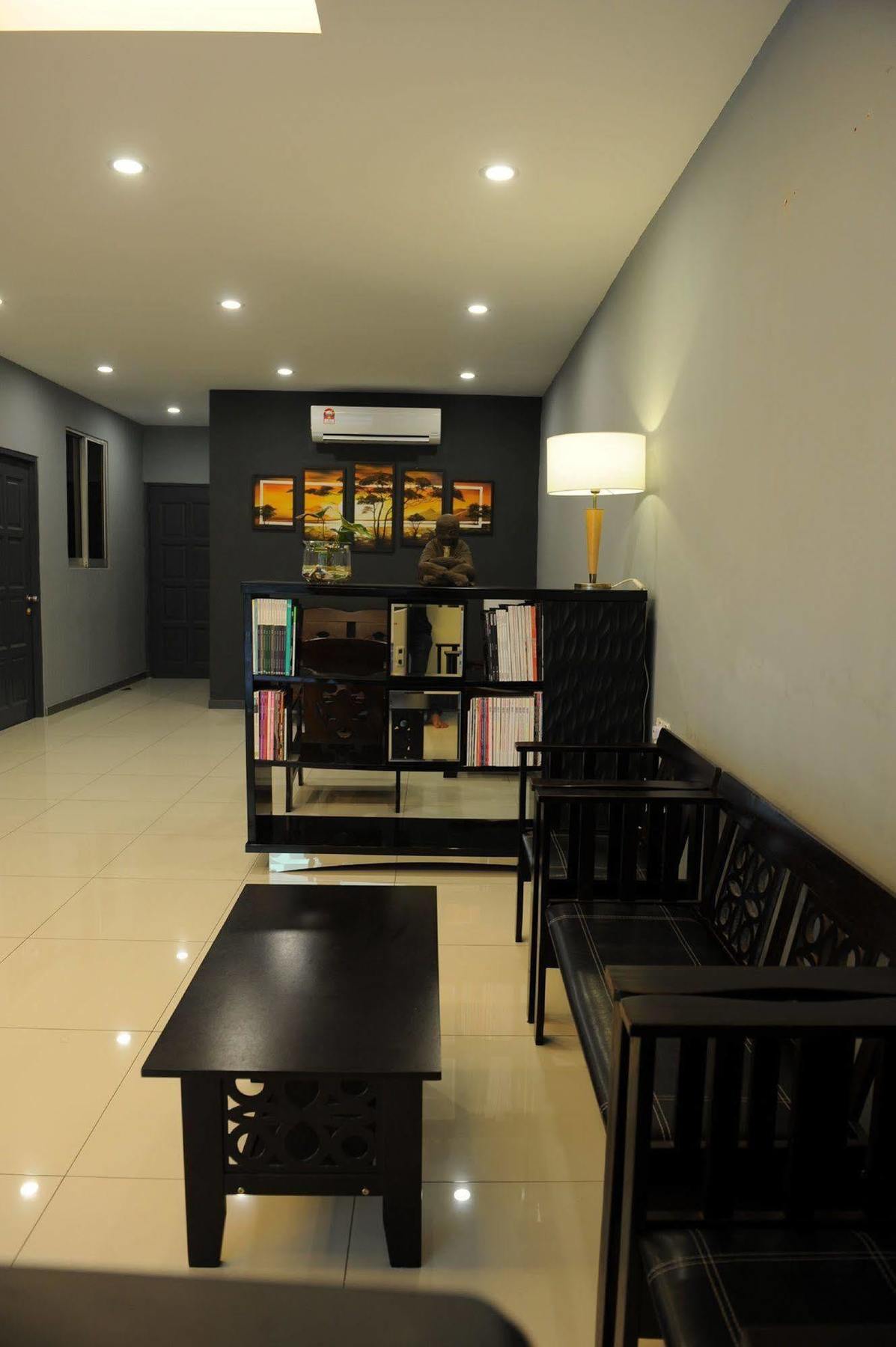 Kuok Pin Hotel Kuching Esterno foto